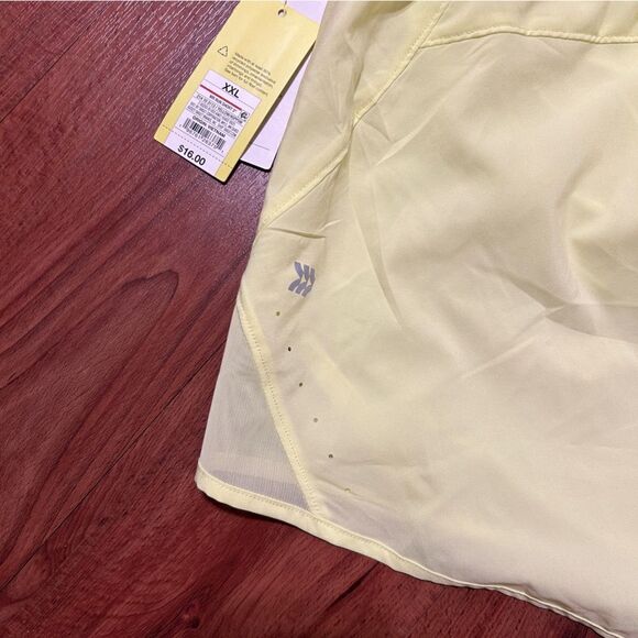 NWT [all in motion] mid rise hilighter yellow run short 3” - Picture 8 of 9